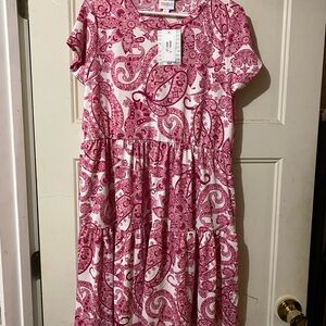 LuLaRoe Ariel Pink and White Paisley Dress with Pockets!  NWT